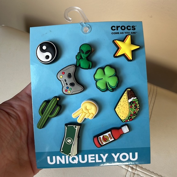 Crocs - Picture 2 of 3